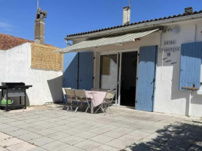 Maison de vacances au cœur du village, à 200m de la plage, idéale pour 5-6 personnes, lumineux et tout équipé - FR-1-476-199